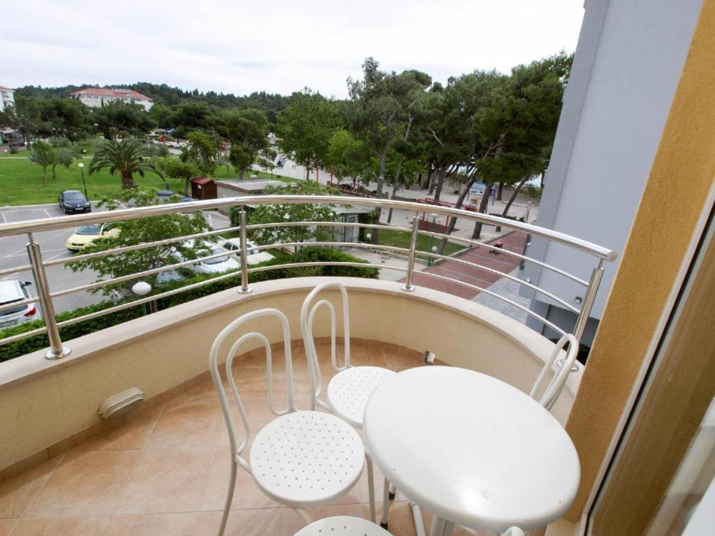 Apartments Villa Bondi Макарска Экстерьер фото