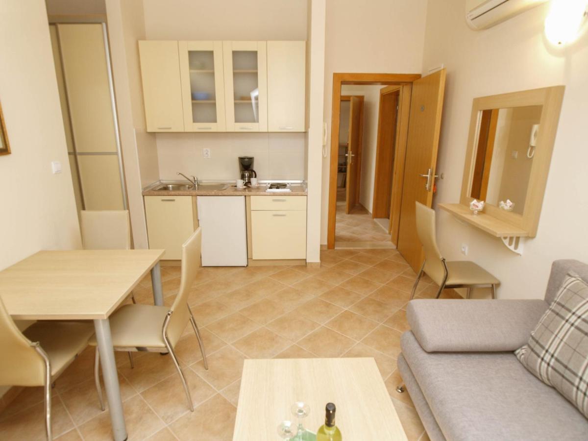 Apartments Villa Bondi Макарска Экстерьер фото