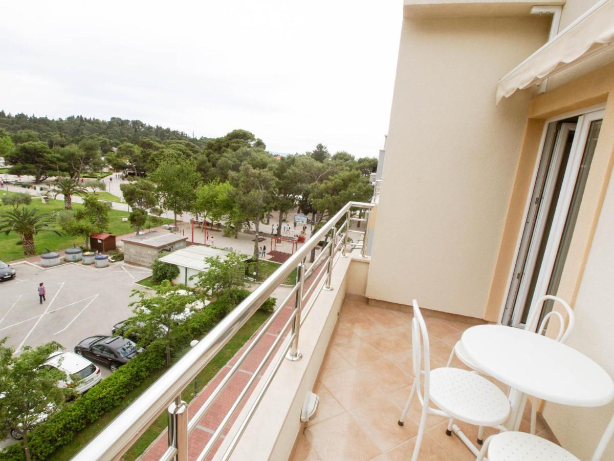 Apartments Villa Bondi Макарска Экстерьер фото