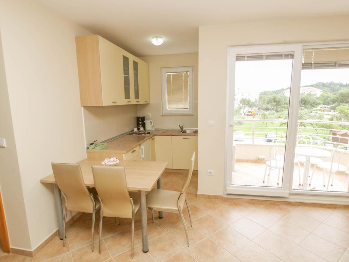 Apartments Villa Bondi Макарска Экстерьер фото