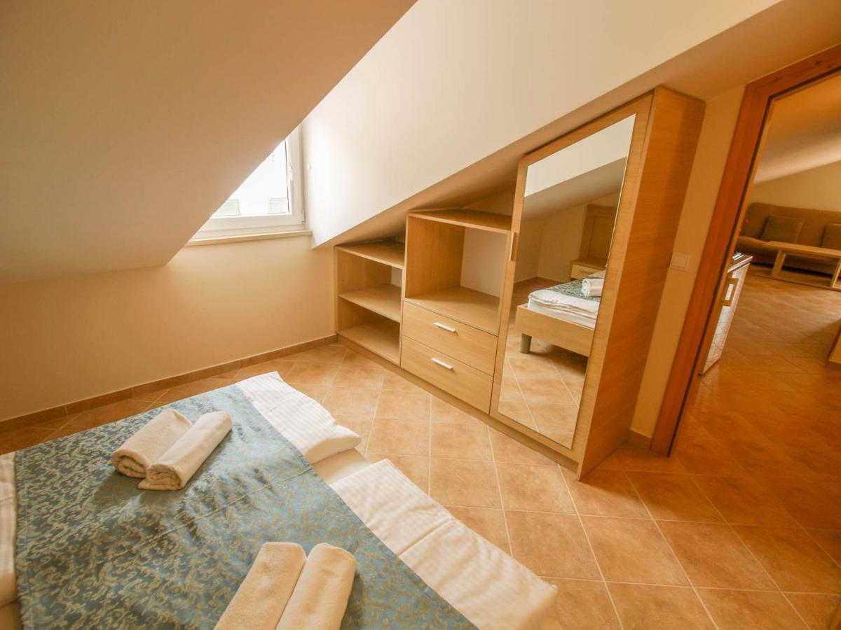 Apartments Villa Bondi Макарска Экстерьер фото
