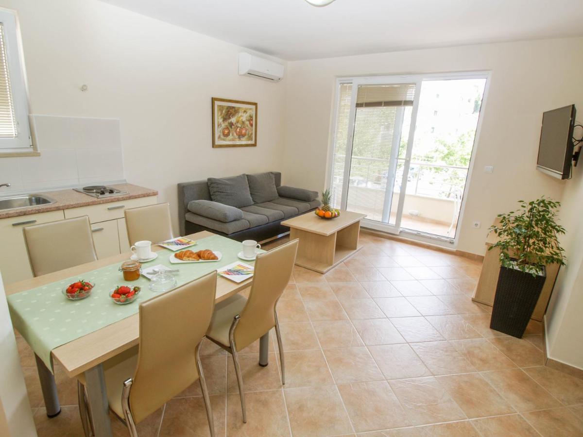 Apartments Villa Bondi Макарска Экстерьер фото